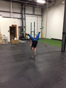 Athlete Continues CrossFit while Pregnant